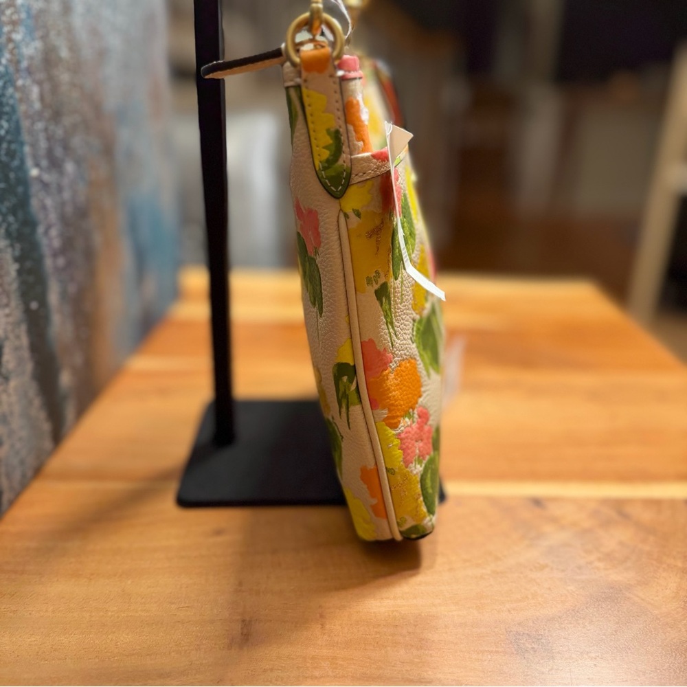 COACH NWT’s Kitt Messenger Crossbody Bag With Floral Print - Picture 10 of 16